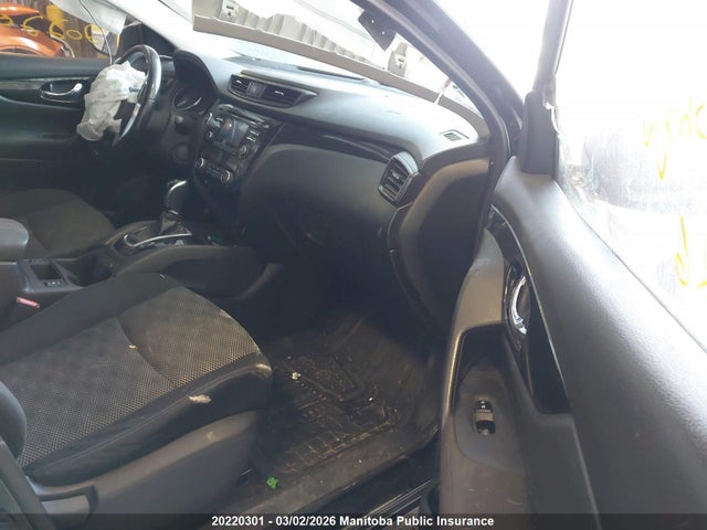 JN1BJ1CR4HW103021 Nissan Qashqai Sv