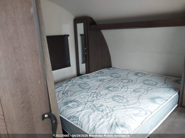 20220445 :رقم المزاد ، 4X4TWDC29K7361943 vin ، 2019 Forest River  مزاد بيع