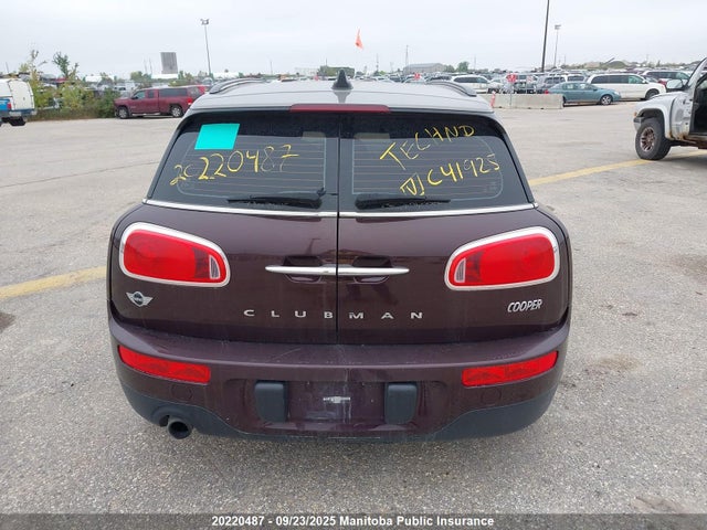 Mini Clubman 2017 WMWLU1C57H2C41925 Image 16