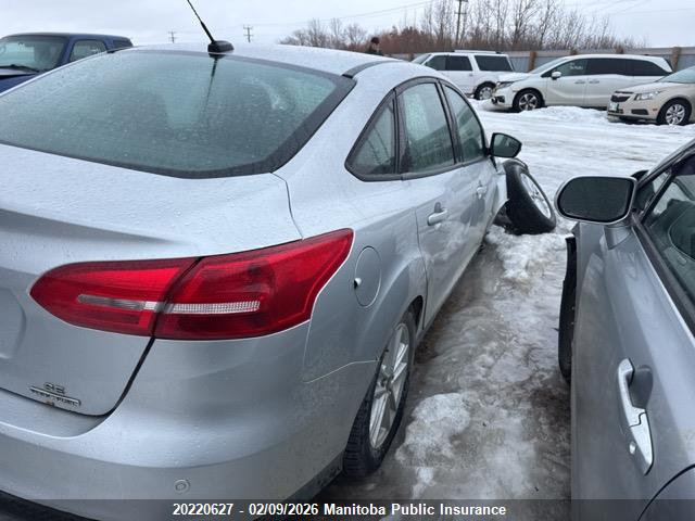 1FADP3F29GL353133 Ford FOCUS SE