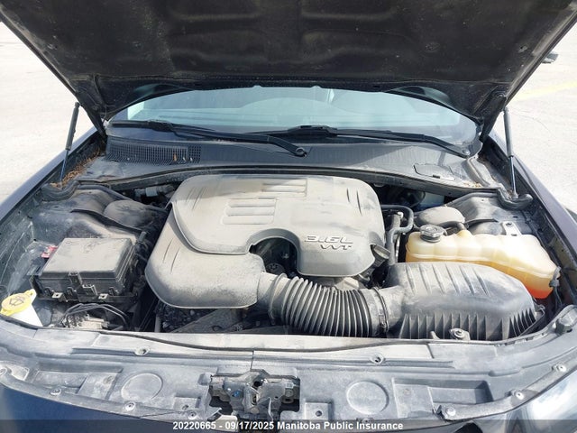 2C3CCAAG6HH585698 Chrysler 300