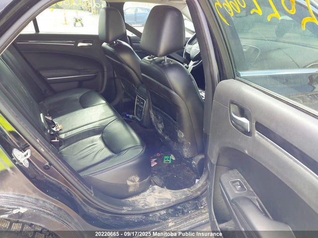 2C3CCAAG6HH585698 Chrysler 300