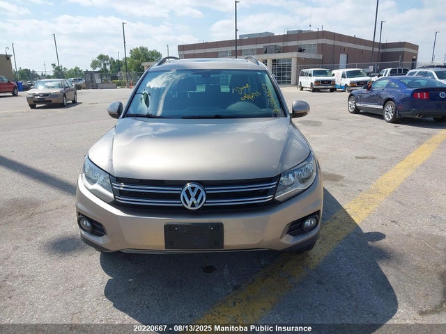WVGJV7AX8FW107731 Volkswagen 2015