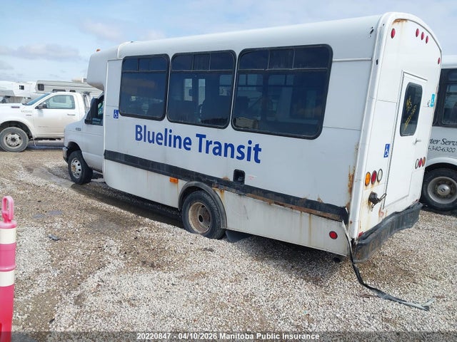 20220847 :رقم المزاد ، 1FD4E45S88DB59269 vin ، 2008 Ford E450 مزاد بيع