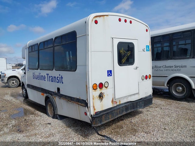 20220847 :رقم المزاد ، 1FD4E45S88DB59269 vin ، 2008 Ford E450 مزاد بيع