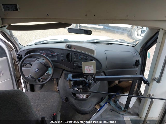 20220847 :رقم المزاد ، 1FD4E45S88DB59269 vin ، 2008 Ford E450 مزاد بيع