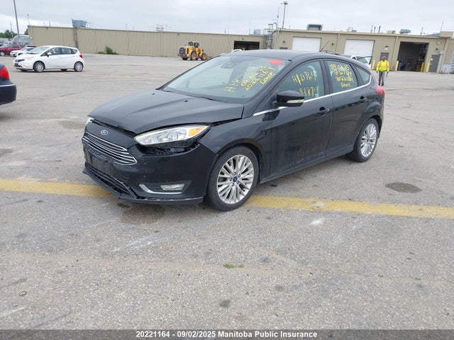 Ford Focus 2016 1FADP3N29GL327374 Image 2