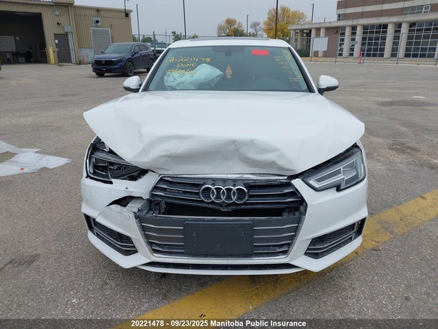 WAUCNAF41JN004638 Audi A4