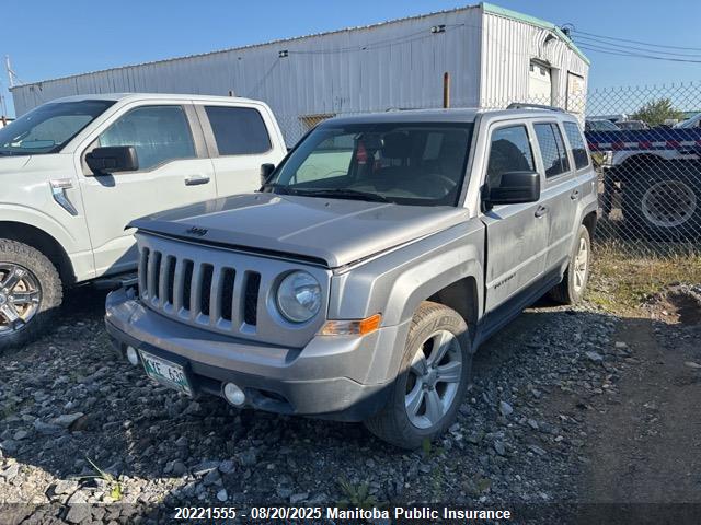 1C4NJRAB9FD268649 Jeep 2015