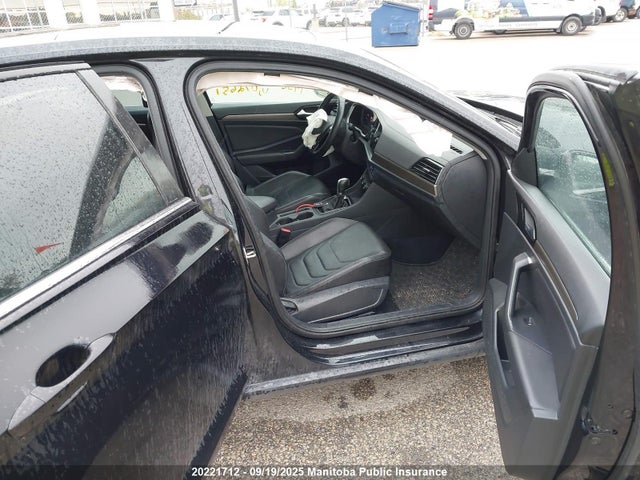 3VWG57BU6KM072651 Volkswagen 1.4 tsi