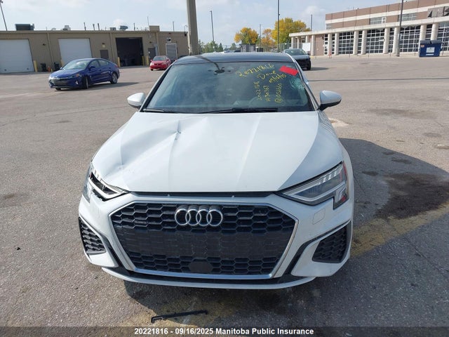 WAULUCGY5NA056660 Audi 40 tfsi