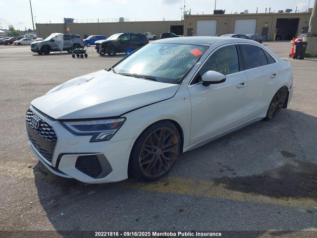 WAULUCGY5NA056660 Audi 40 tfsi