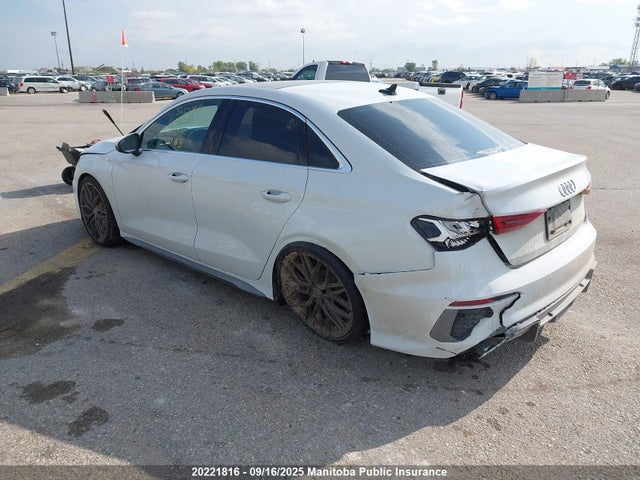 WAULUCGY5NA056660 Audi 40 tfsi
