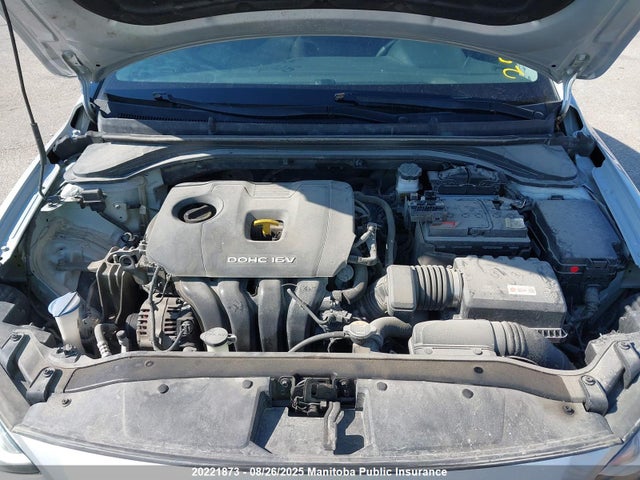 Hyundai Elantra 2017 5NPD74LF6HH203686 Image 10