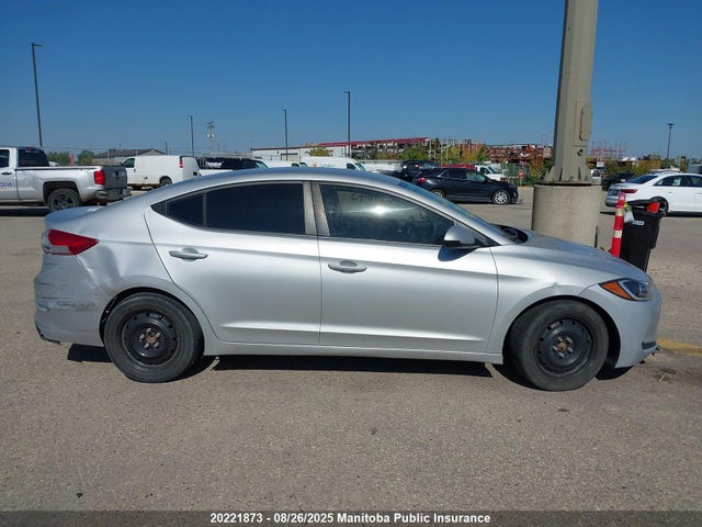 Hyundai Elantra 2017 5NPD74LF6HH203686 Image 13