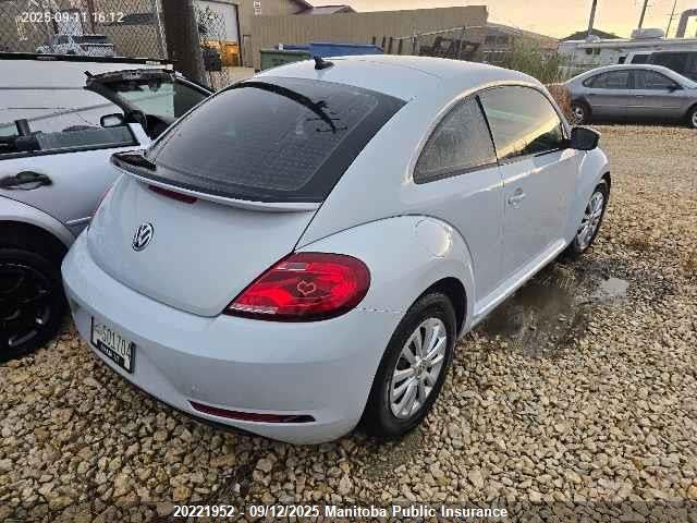 3VWJ17AT2HM604304 Volkswagen 1.8 tsi