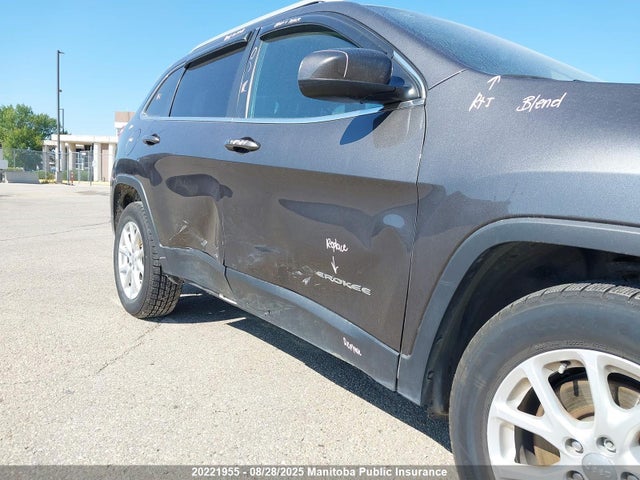 1C4PJMCS1GW141750 Jeep Cherokee