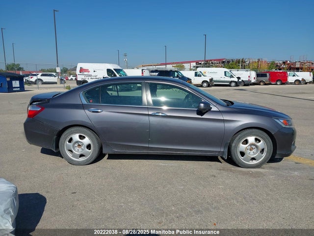 Honda Accord 2015 1HGCR2F97FA800075 Image 13