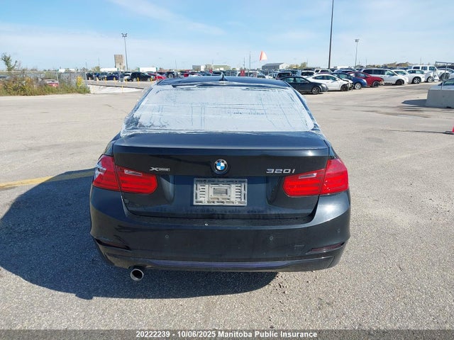 BMW 320i 2015 WBA3C3C52FP663161 Image 16