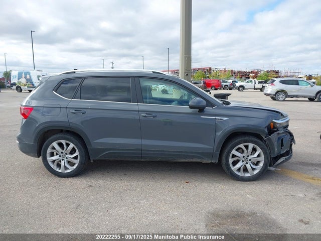 3VVLX7B2XNM025865 Volkswagen tsi
