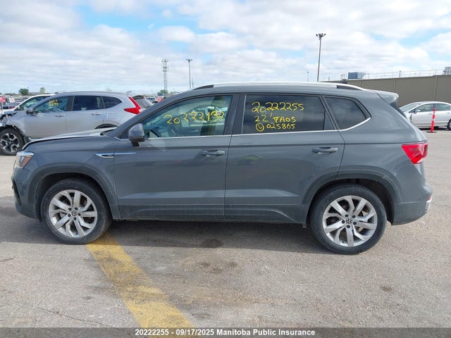 3VVLX7B2XNM025865 Volkswagen tsi