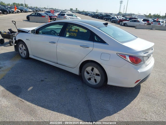 Hyundai 2014 2014 KMHEC4A42EA107375 Image 3