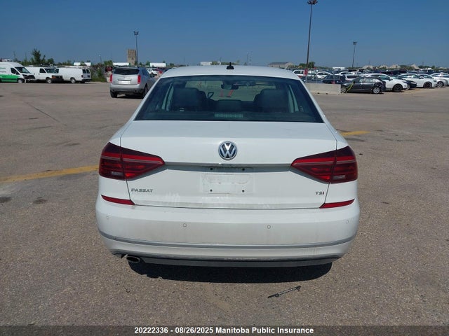 1VWBT7A33HC020607 Volkswagen 1.8 tsi