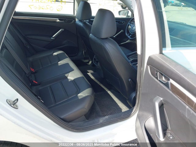 1VWBT7A33HC020607 Volkswagen 1.8 tsi