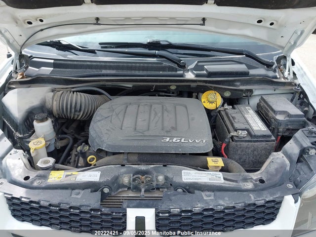 2C4RDGEG2JR180017 Dodge Grand Caravan