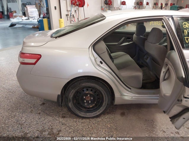 20222809 :رقم المزاد ، 4T1BF3EK6BU148082 vin ، 2011 Toyota Camry Le مزاد بيع