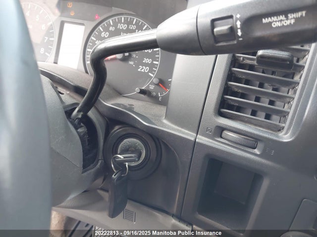 Nissan NV 2018 5BZAF0AA2JN851697 Image 11