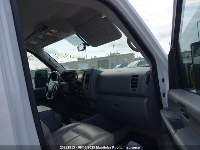 Nissan NV 2018 5BZAF0AA2JN851697 Image 5
