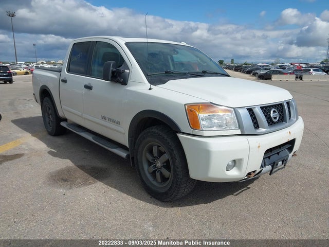 2015 1N6AA0EC5FN504458 main image