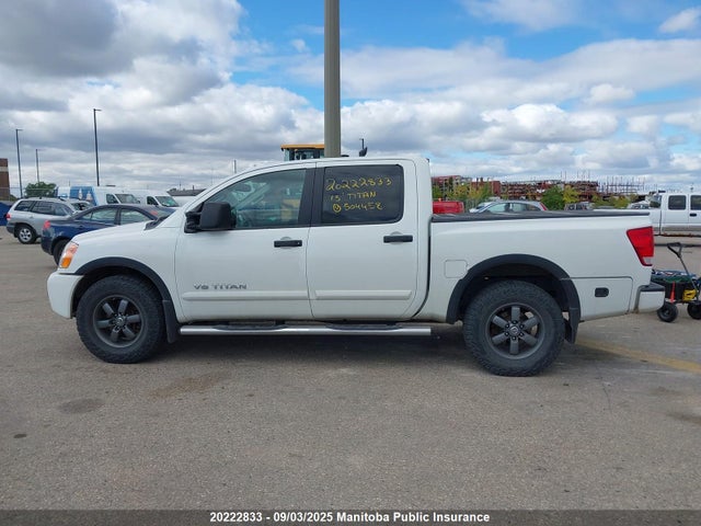 Nissan Titan 2015 1N6AA0EC5FN504458 Image 14