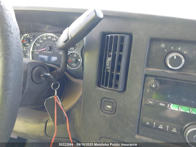 GMC l20 2015 1GTW7FCF0F1154106 Image 11