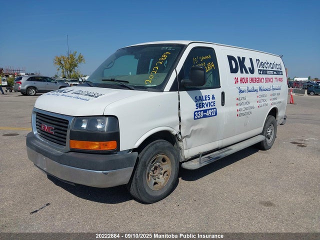 GMC l20 2015 1GTW7FCF0F1154106 Image 2