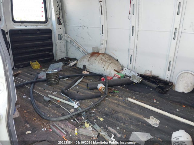 GMC l20 2015 1GTW7FCF0F1154106 Image 8
