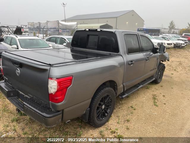 1N6AA1E55JN518134 Nissan 2018