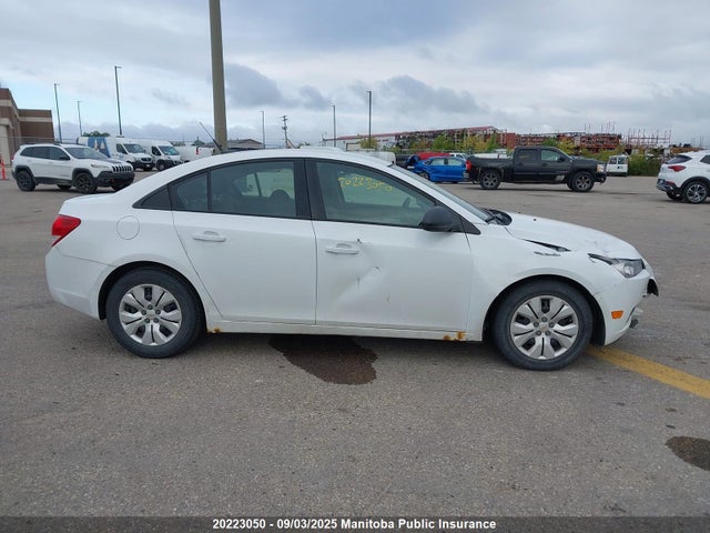 1G1PL5SHXE7140974 Chevrolet luw