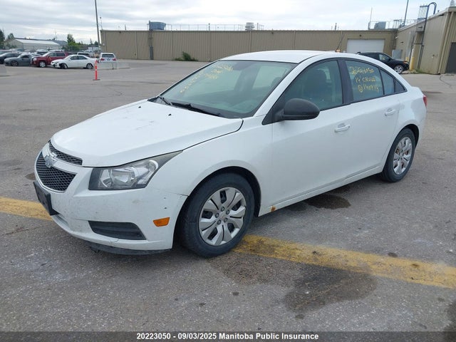 1G1PL5SHXE7140974 Chevrolet luw