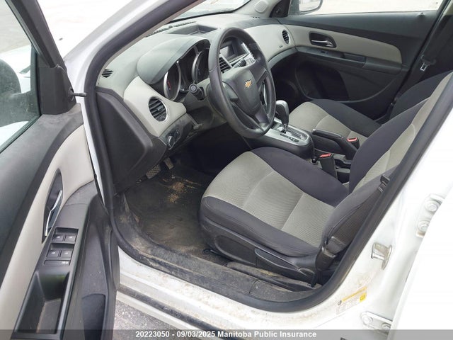 1G1PL5SHXE7140974 Chevrolet luw