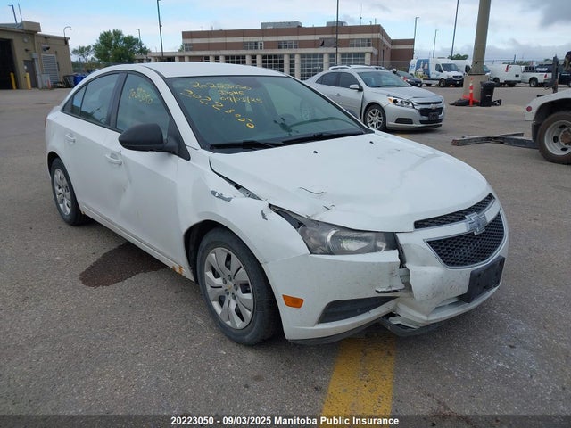 1G1PL5SHXE7140974 Chevrolet luw