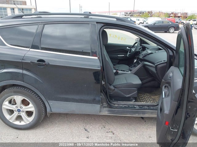 1FMCU9GX6GUB48970 Ford Escape
