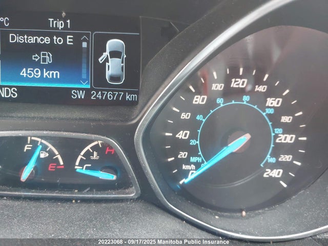 1FMCU9GX6GUB48970 Ford Escape