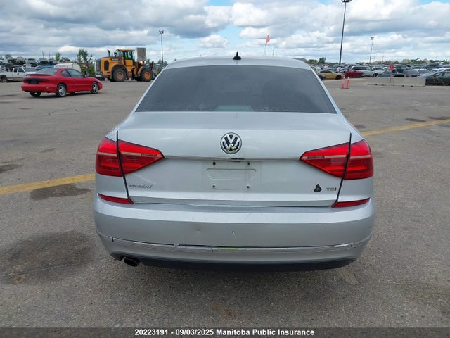 1VWBS7A36GC002328 Volkswagen Passat