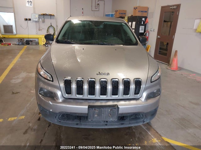 1C4PJLAB0HW630090 Jeep Cherokee