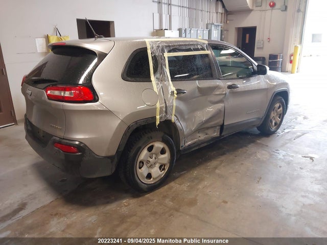 1C4PJLAB0HW630090 Jeep Cherokee