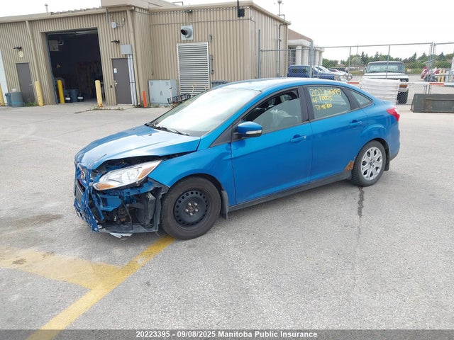 Ford Focus 2014 1FADP3F29EL140700 Image 2