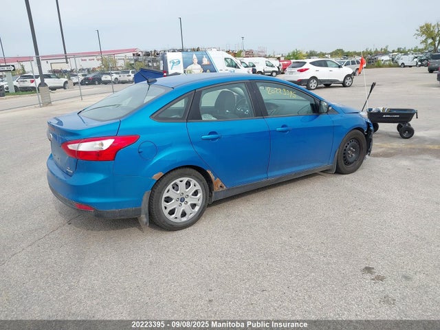 Ford Focus 2014 1FADP3F29EL140700 Image 4