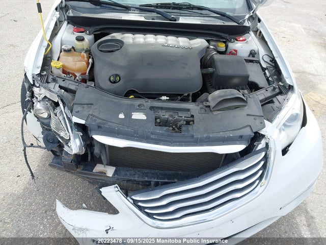 1C3CCBBG4EN137340 Chrysler 200